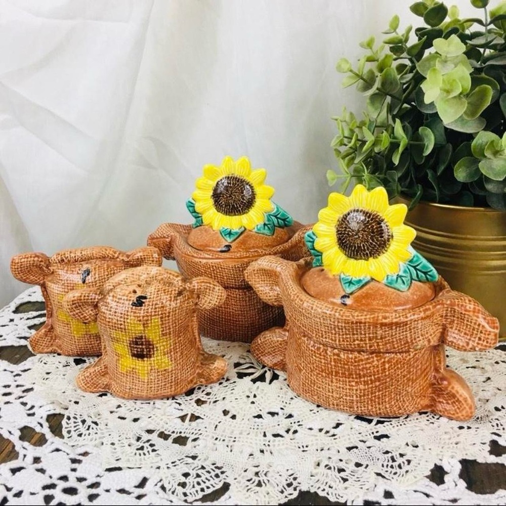 Vintage 80s 90s Salt & Pepper Sugar & Creamer Sunflowers Set Ceramic Table Decor